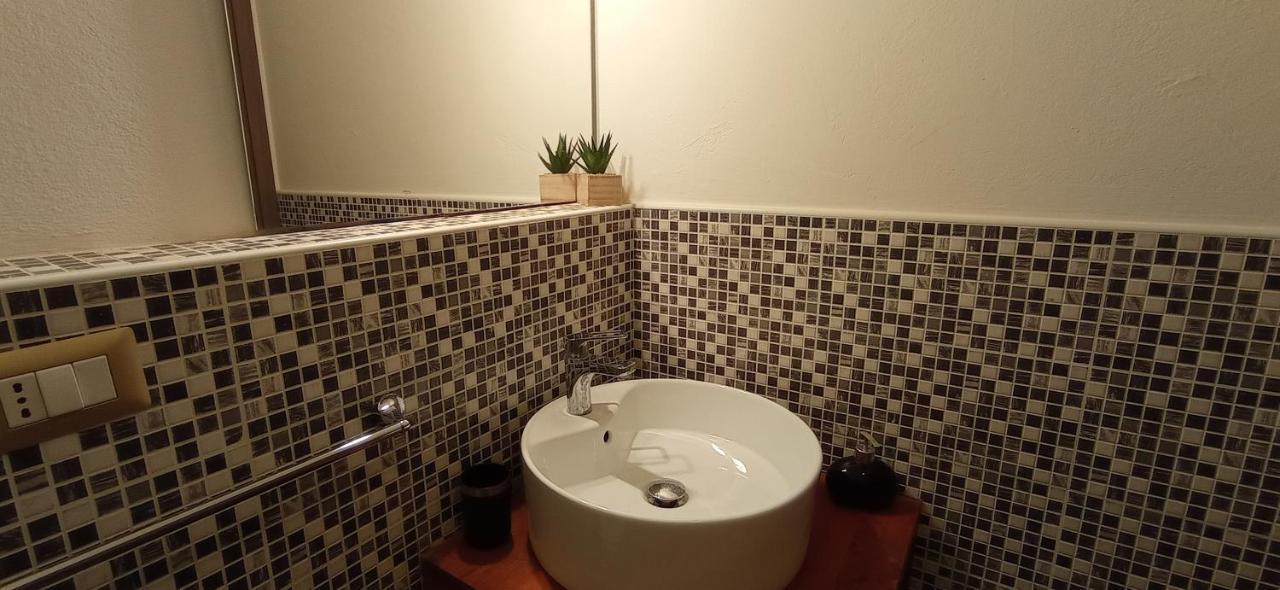 Onlyrooms III - Piazza Jenne Cagliari Eksteriør bilde