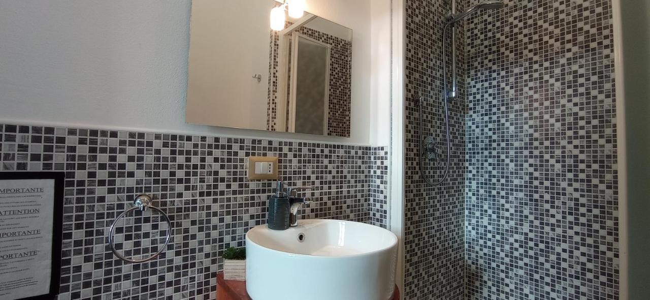 Onlyrooms III - Piazza Jenne Cagliari Eksteriør bilde