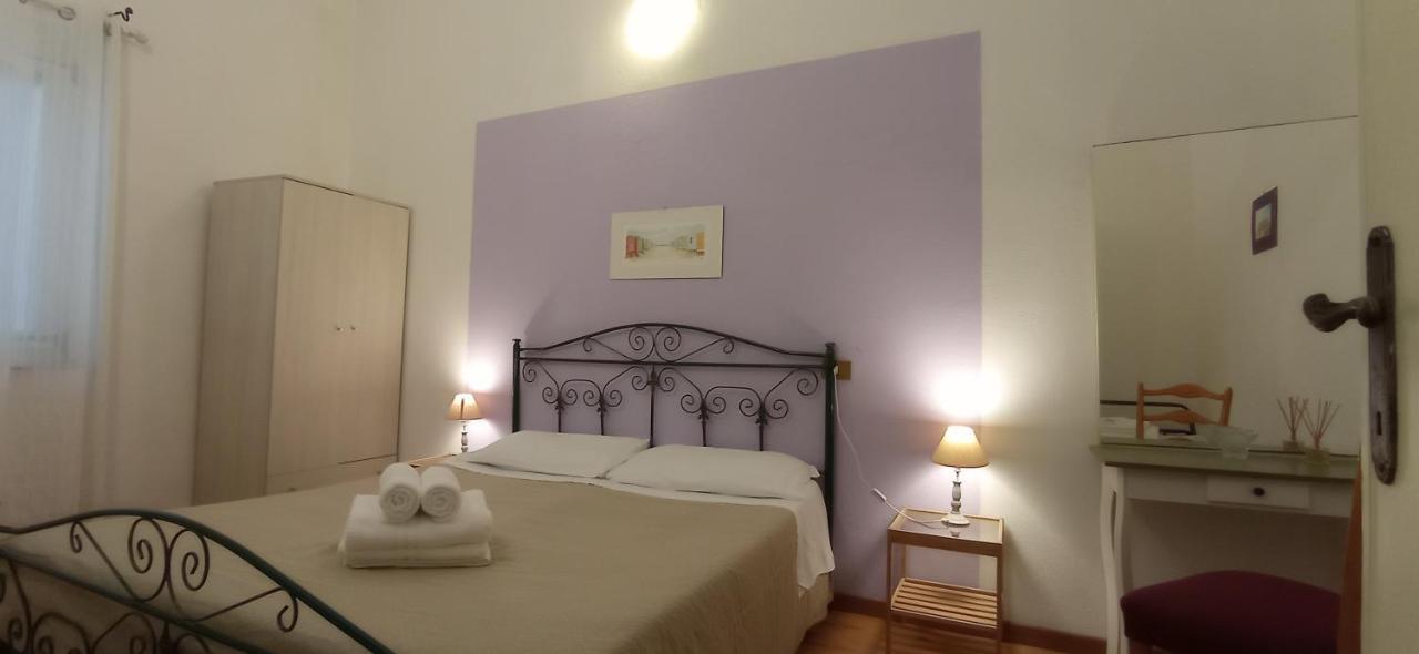 Onlyrooms III - Piazza Jenne Cagliari Eksteriør bilde