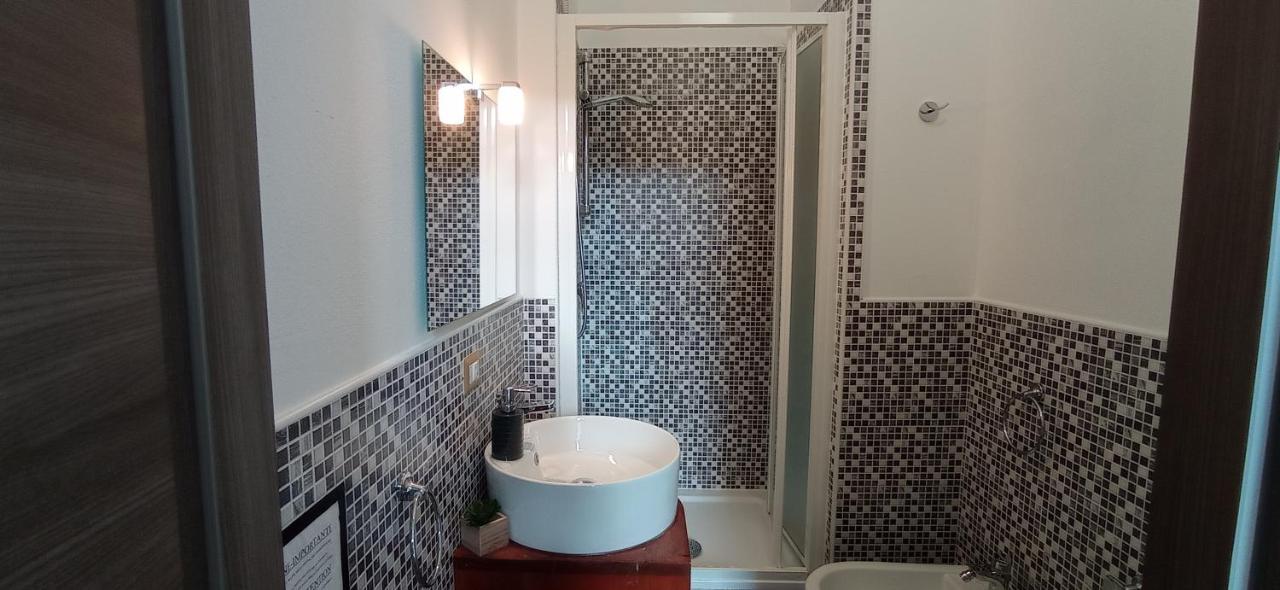 Onlyrooms III - Piazza Jenne Cagliari Eksteriør bilde