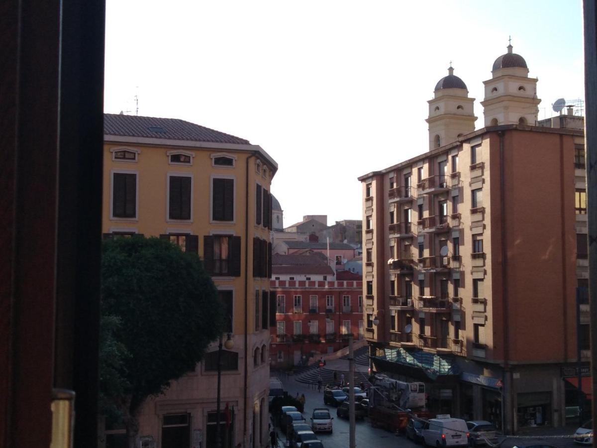 Onlyrooms III - Piazza Jenne Cagliari Eksteriør bilde